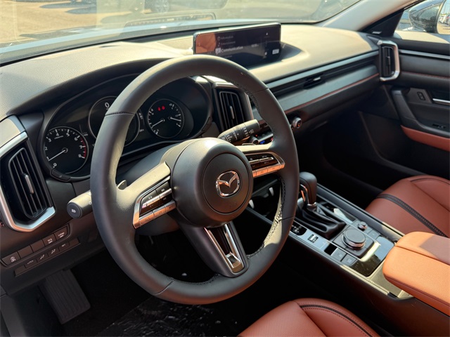 2025 Mazda CX-50 2.5 Turbo Premium Package Image 12 of 21