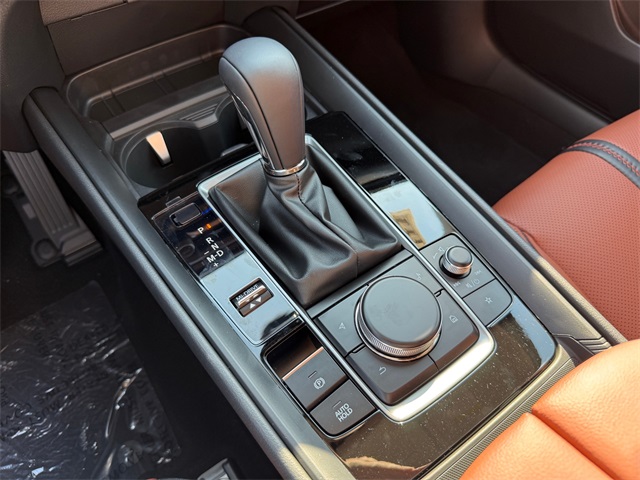 2025 Mazda CX-50 2.5 Turbo Premium Package Image 16 of 21
