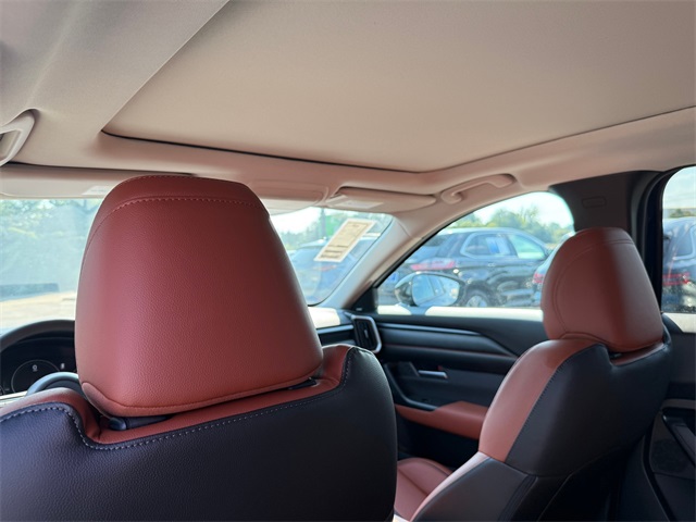 2025 Mazda CX-50 2.5 Turbo Premium Package Image 11 of 21