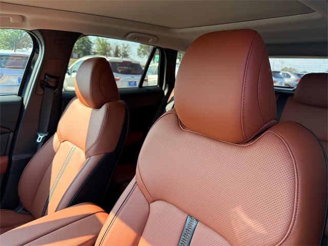 2025 Mazda CX-50 2.5 Turbo Premium Package Image 10 of 21
