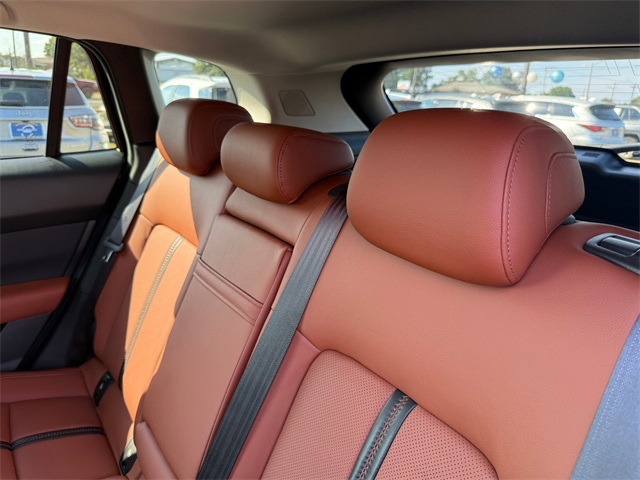 2025 Mazda CX-50 2.5 Turbo Premium Package Image 9 of 21