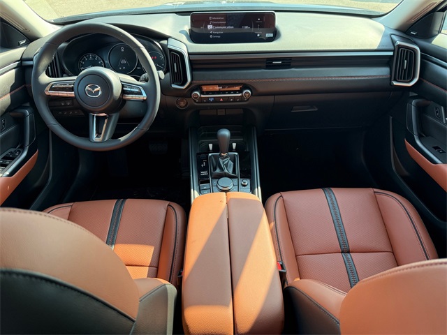2025 Mazda CX-50 2.5 Turbo Premium Package Image 13 of 21