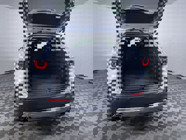 Vehicle image 14 of 30
