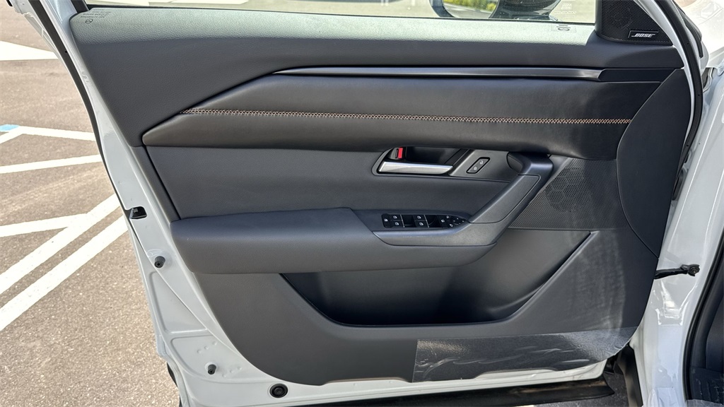 Vehicle image 49 of 64