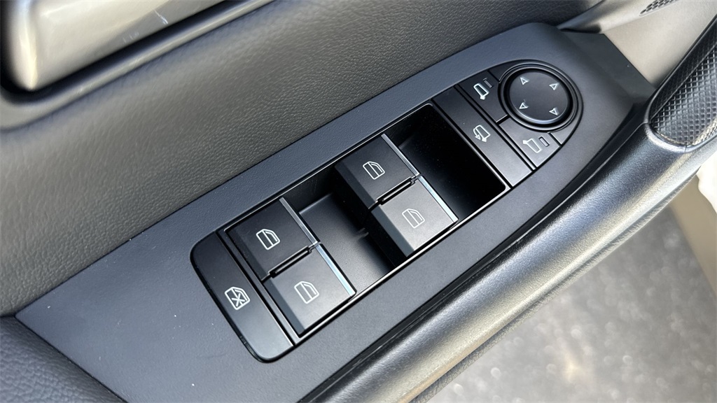 Vehicle image 64 of 64