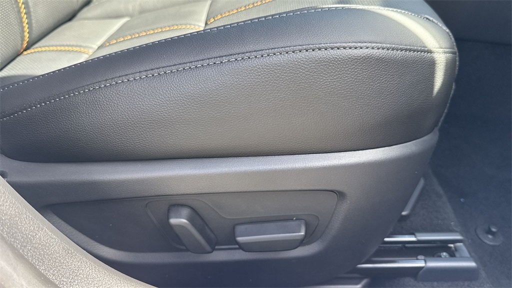 Vehicle image 57 of 64