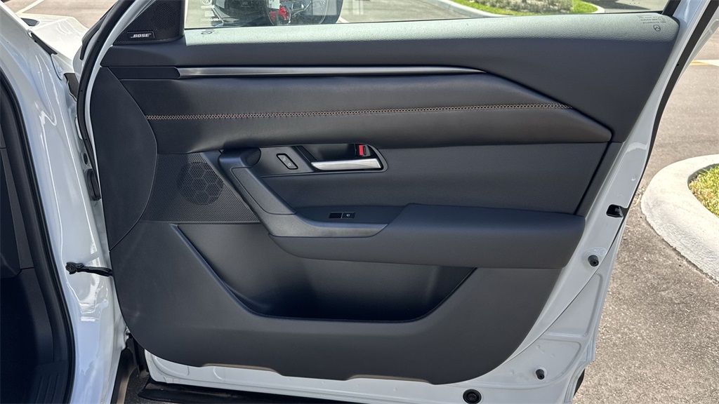 Vehicle image 50 of 64