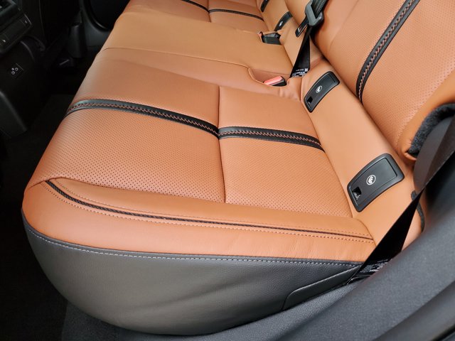 Vehicle image 12 of 30