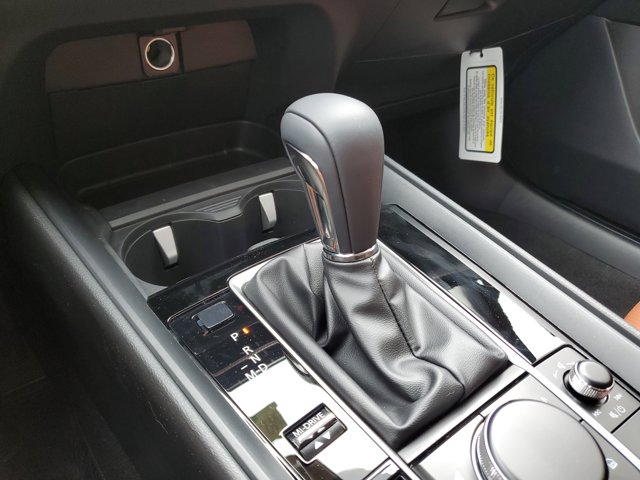 Vehicle image 28 of 30