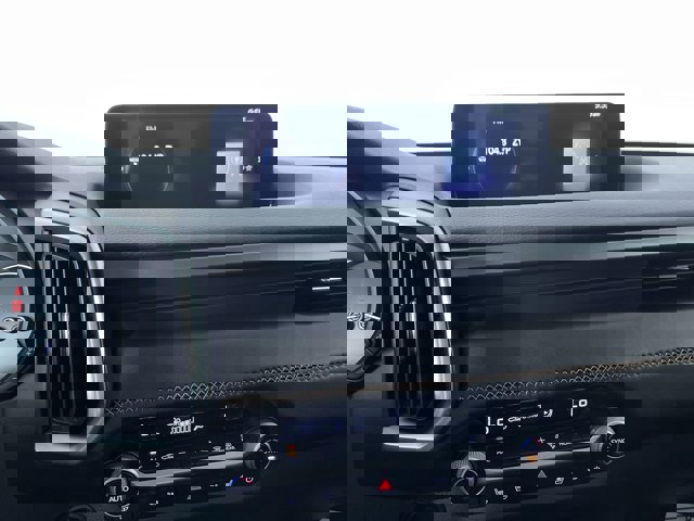 Vehicle image 19 of 29
