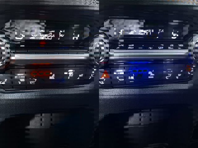 Vehicle image 18 of 29