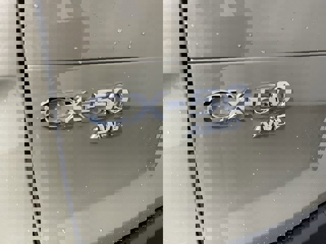 Vehicle image 23 of 29