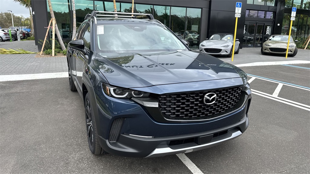 Vehicle image 8 of 64