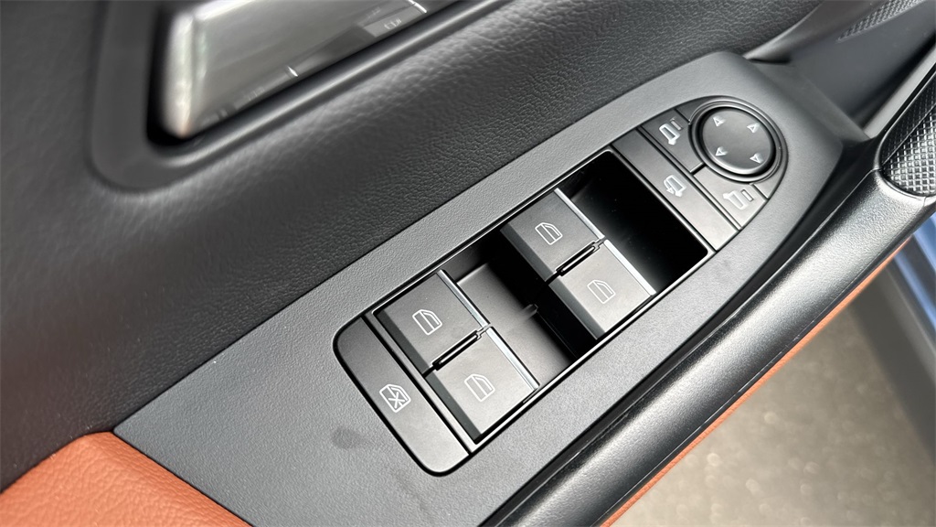 Vehicle image 56 of 64
