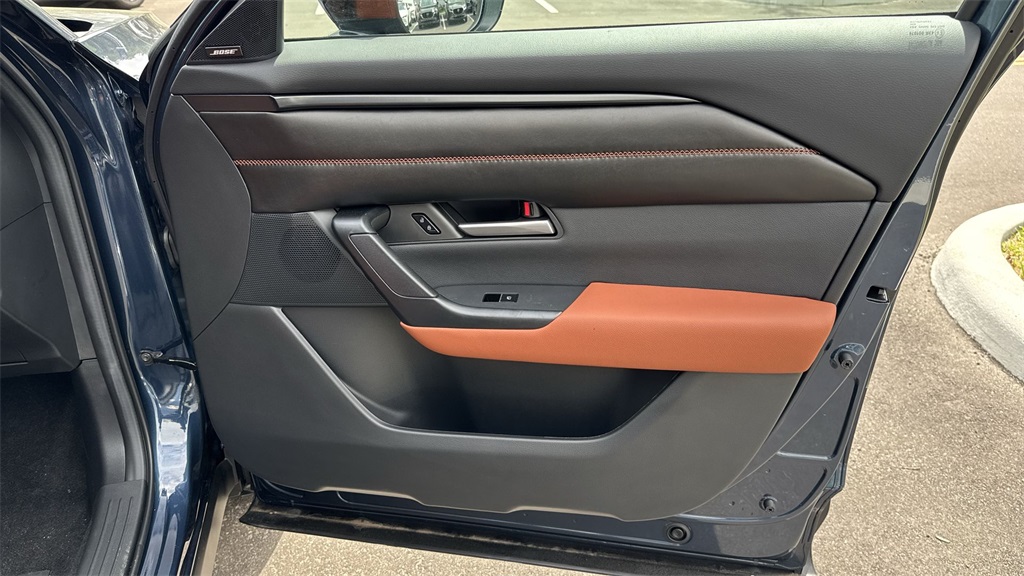 Vehicle image 49 of 64