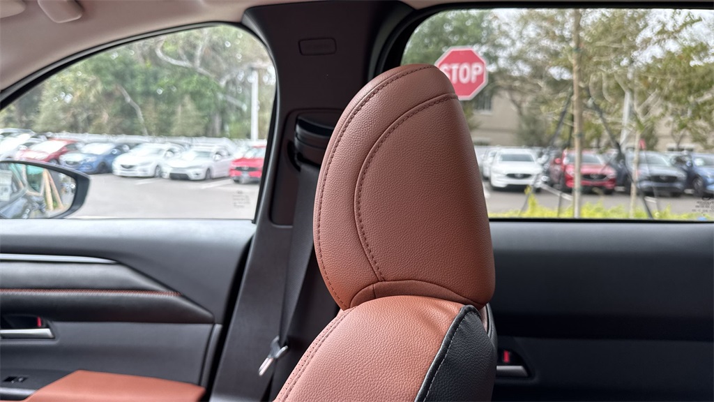Vehicle image 39 of 64