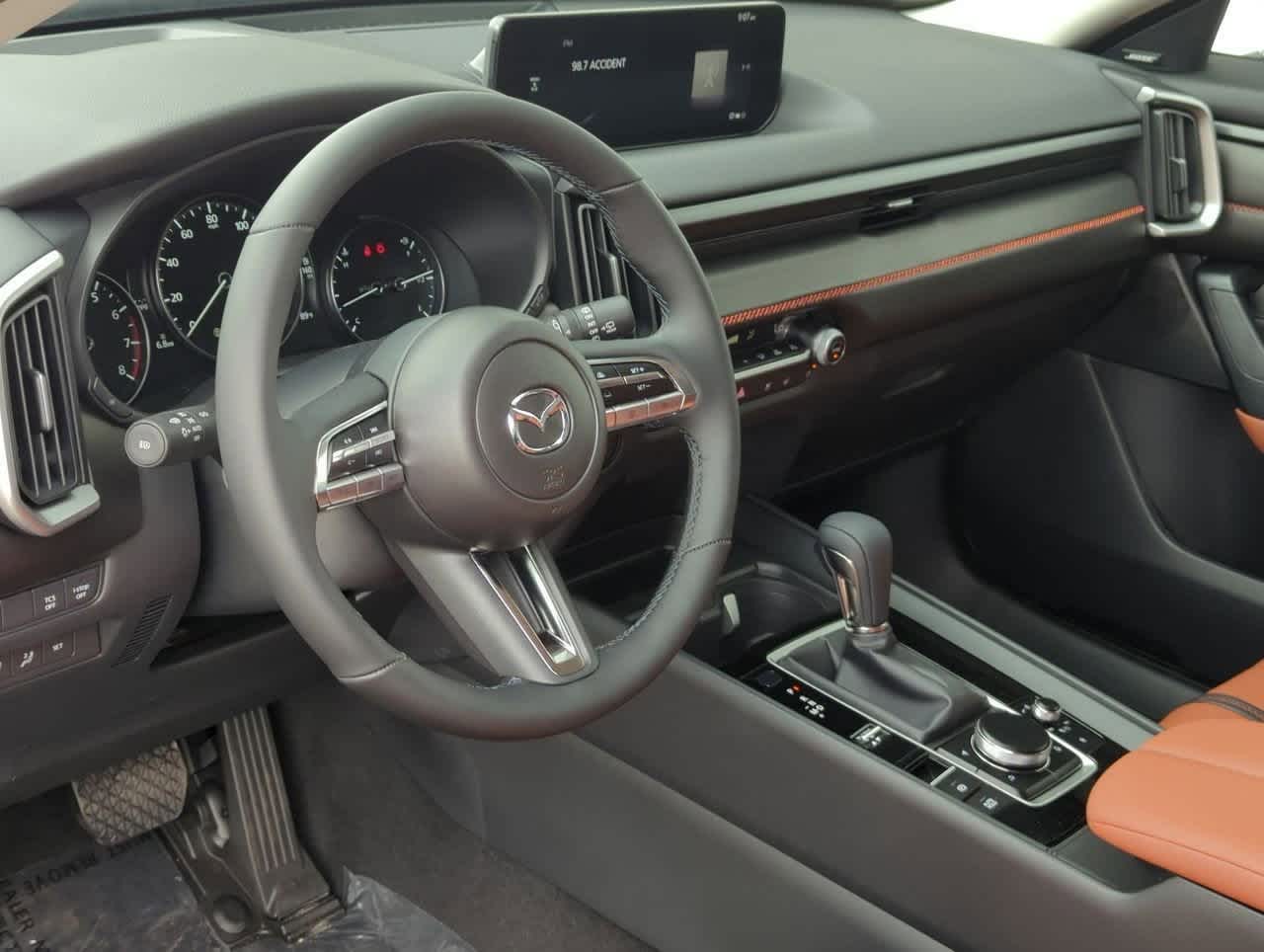 Vehicle image 15 of 34