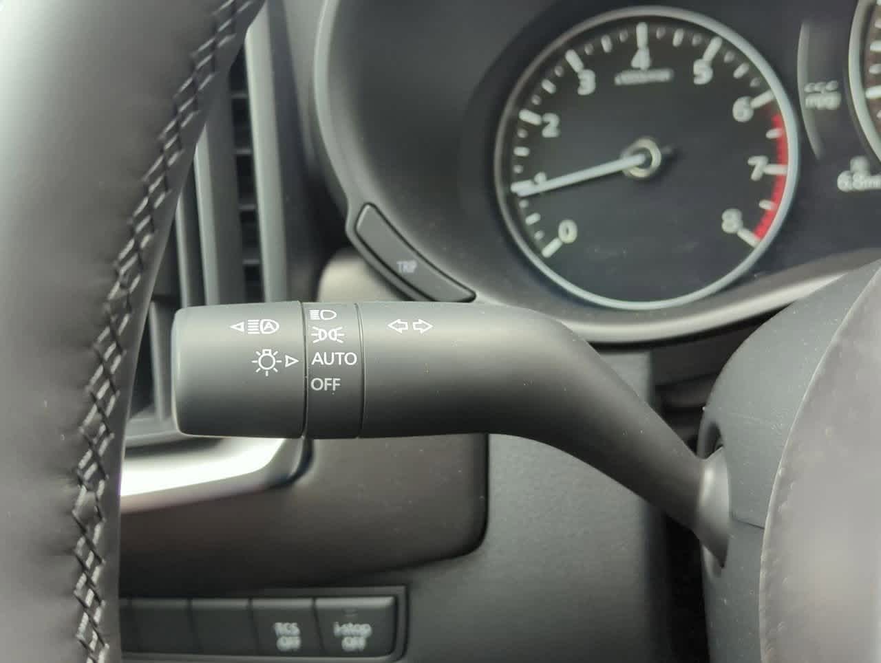 Vehicle image 24 of 34