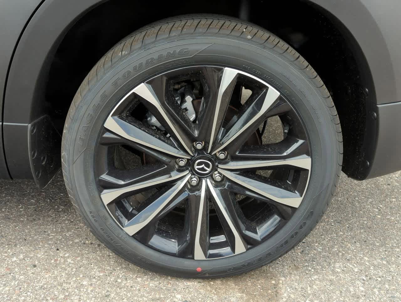 Vehicle image 9 of 34