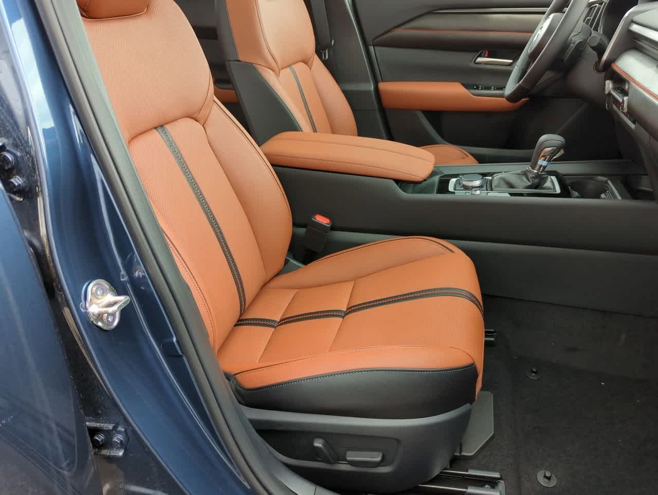 Vehicle image 12 of 34
