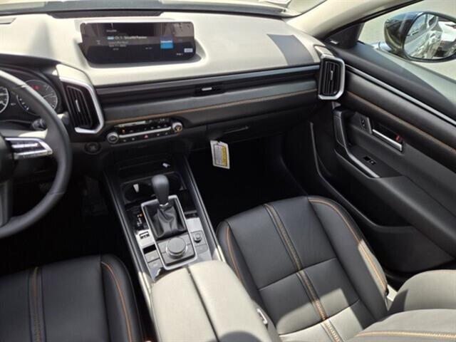 Vehicle image 21 of 30