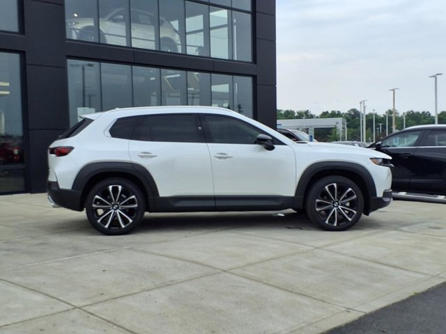 Vehicle image 4 of 28