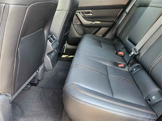 Vehicle image 9 of 23