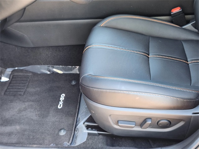 Vehicle image 20 of 23