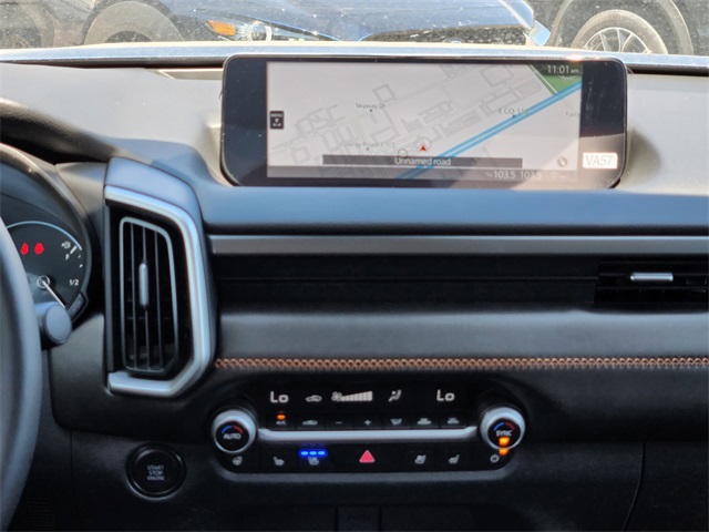Vehicle image 14 of 23
