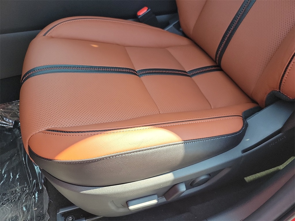 Vehicle image 22 of 23