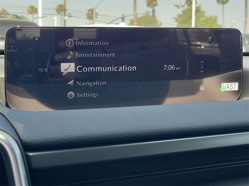 Vehicle image 15 of 23