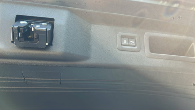 Vehicle image 39 of 41