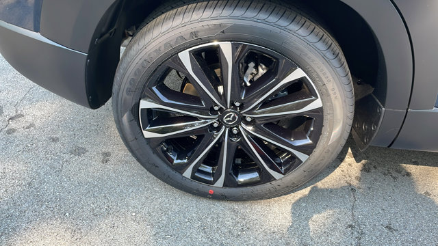 Vehicle image 8 of 41