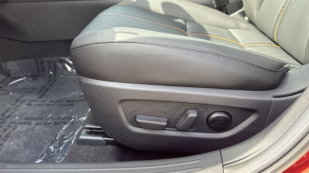Vehicle image 34 of 37