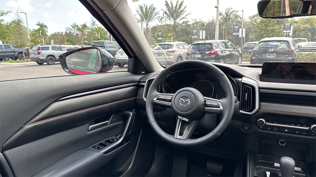 Vehicle image 25 of 37