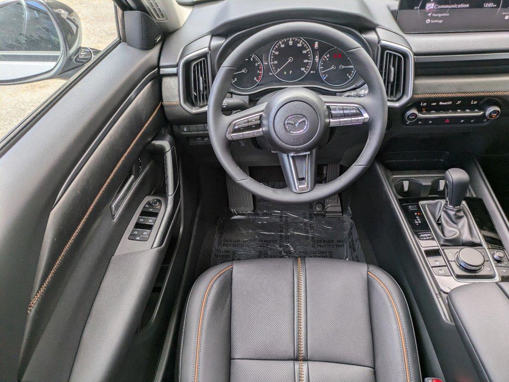 Vehicle image 14 of 30