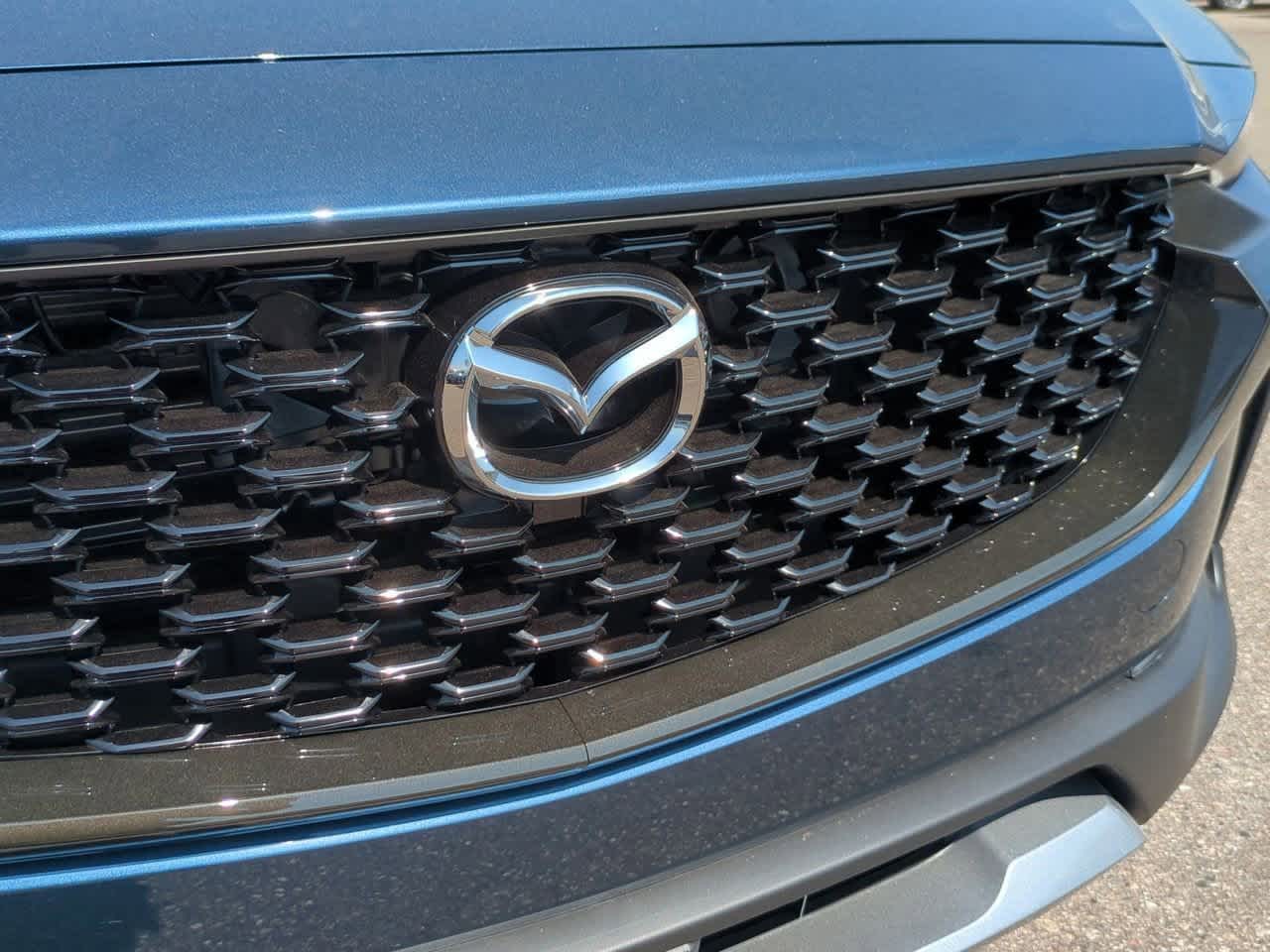 Vehicle image 24 of 34