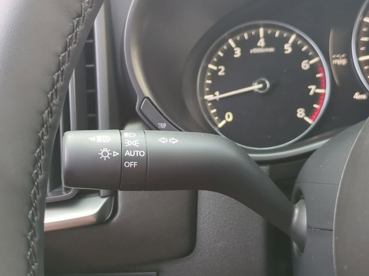 Vehicle image 26 of 34