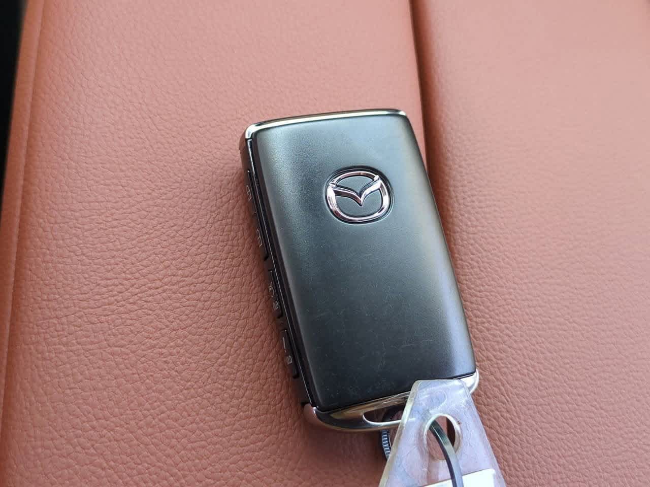 Vehicle image 25 of 34