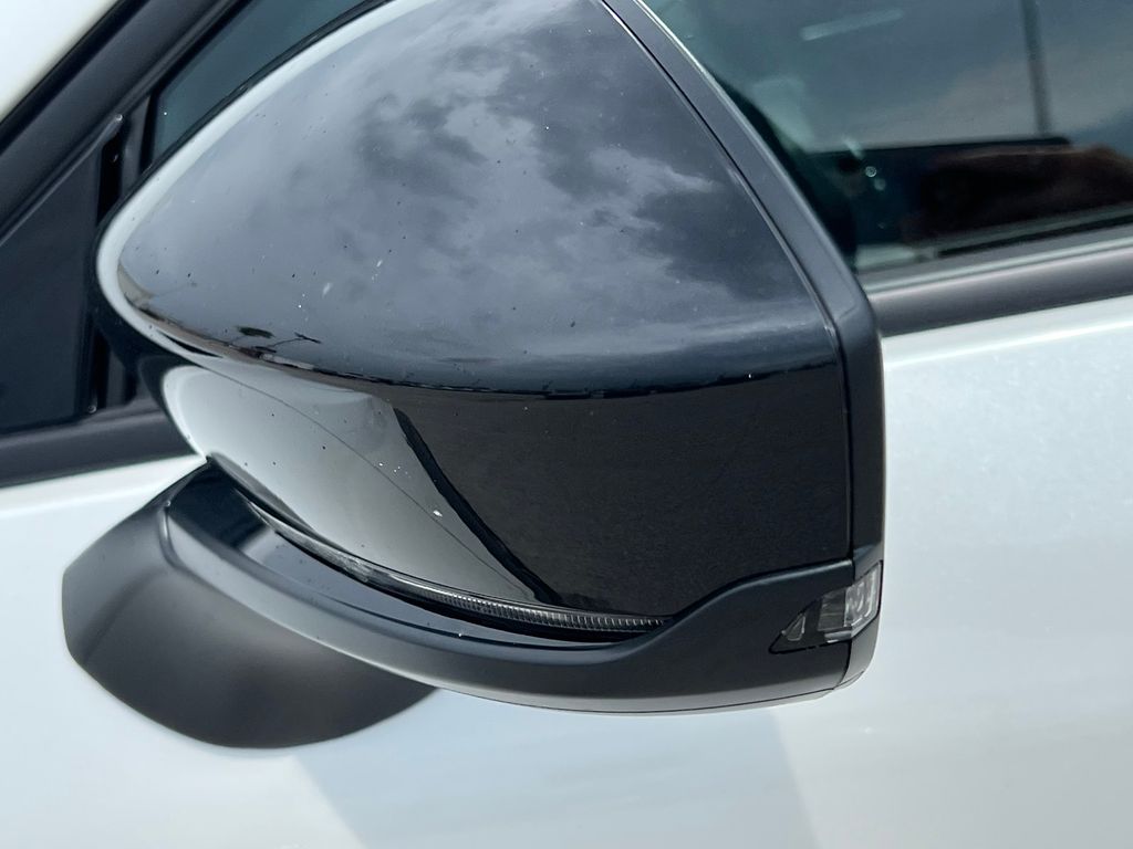 2025 Mazda CX-50 2.5 Turbo Premium Package Image 10 of 14