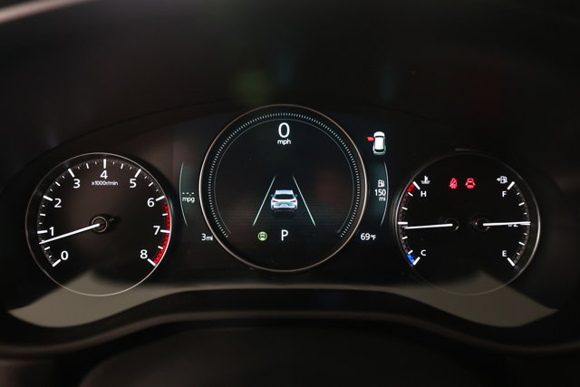Vehicle image 17 of 24