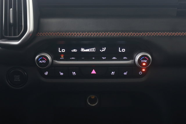 Vehicle image 21 of 24