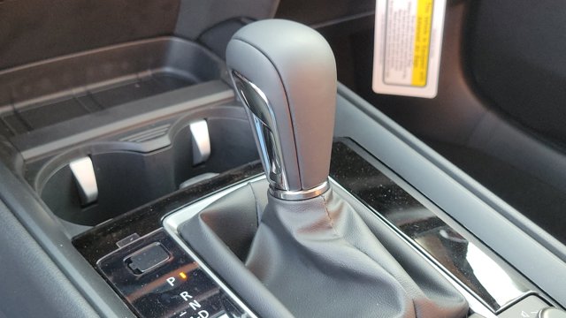 Vehicle image 32 of 33