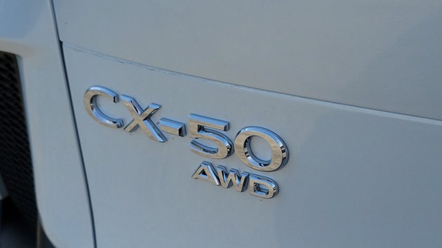 Vehicle image 7 of 33