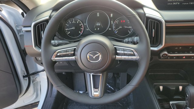 Vehicle image 25 of 33