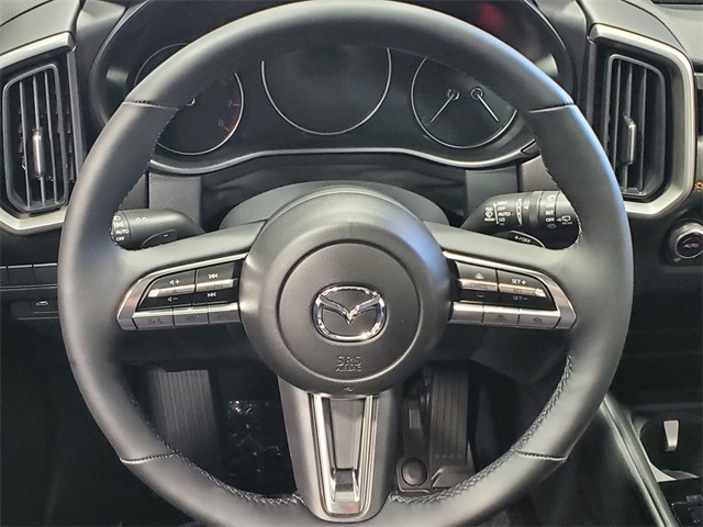 Vehicle image 24 of 30
