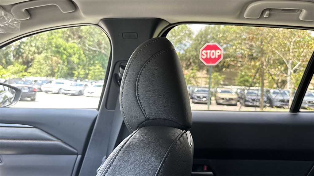 Vehicle image 36 of 59