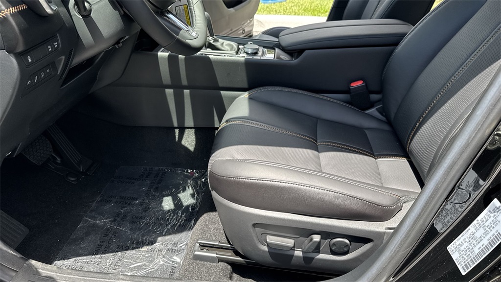 Vehicle image 34 of 59