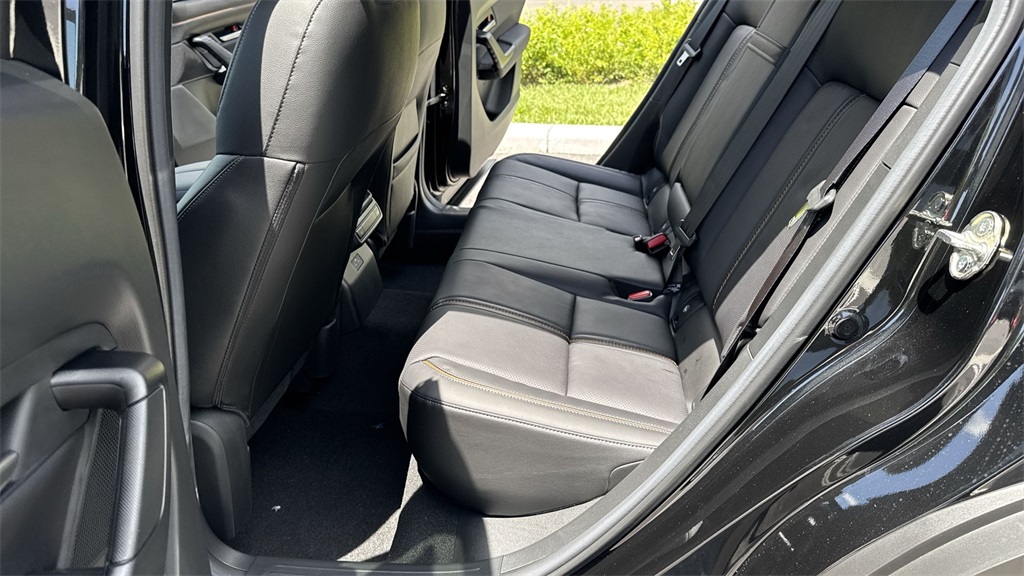 Vehicle image 26 of 59