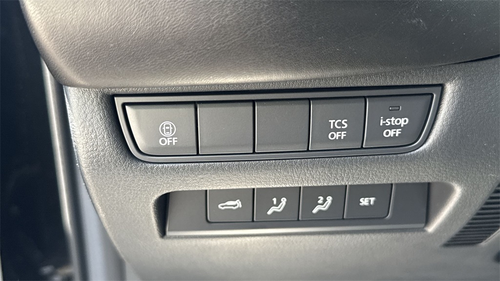 Vehicle image 49 of 59